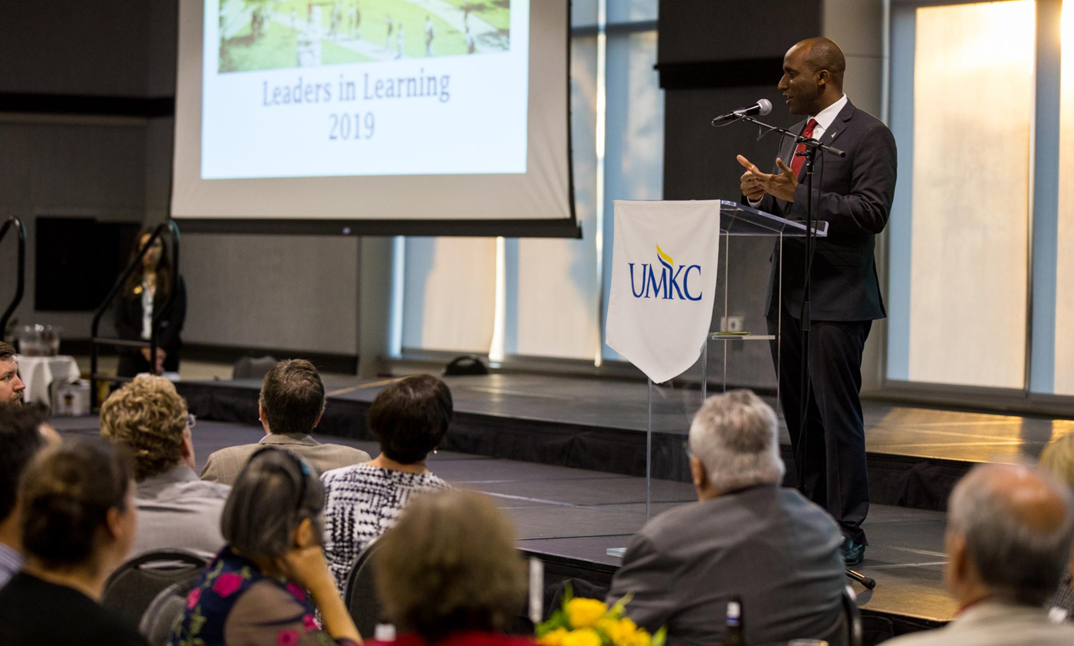 KCMO mayor Quinton Lucas addresses the faculty at the awards ceremony