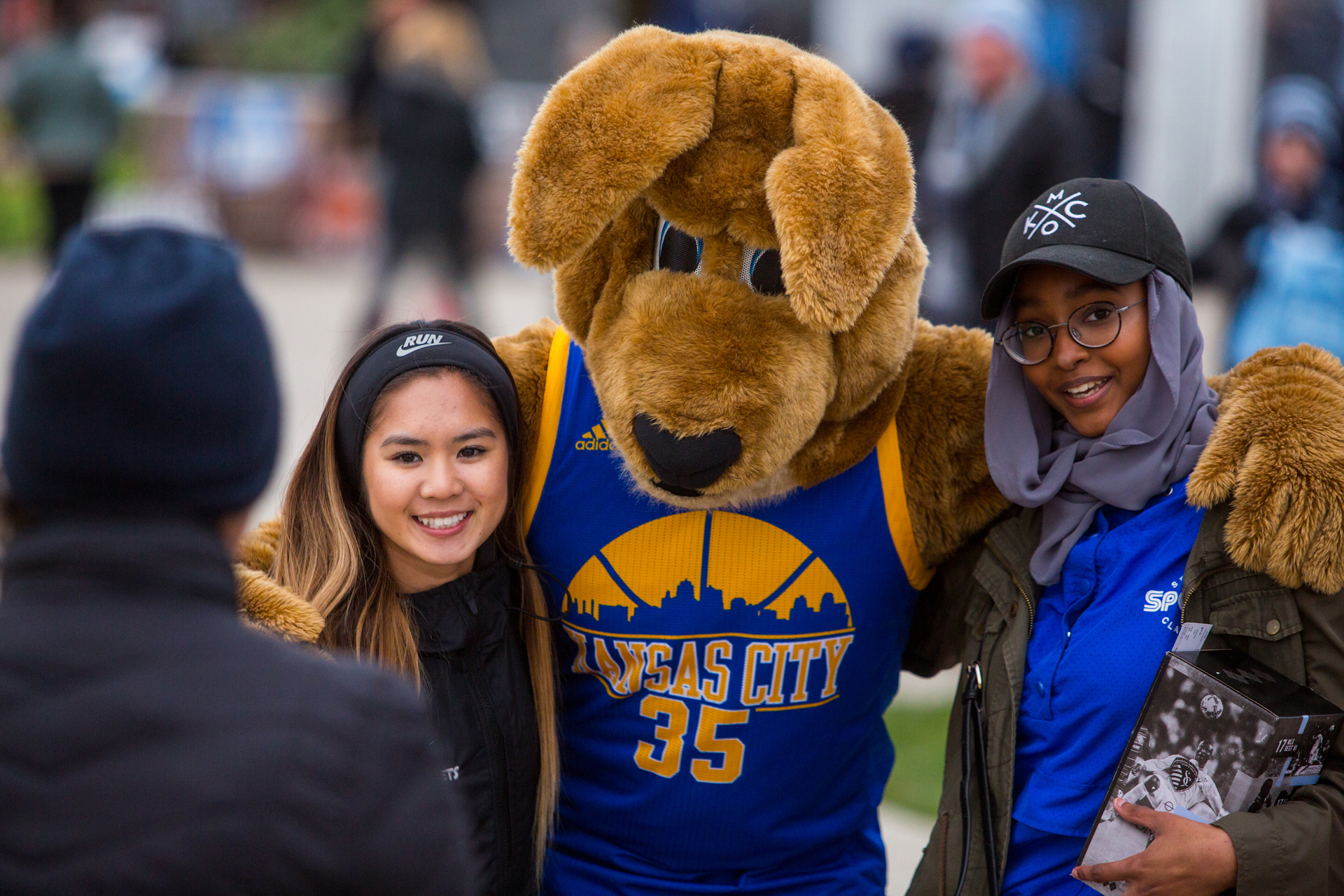 https://www.umkc.edu/traditions/images/Mascot.jpg